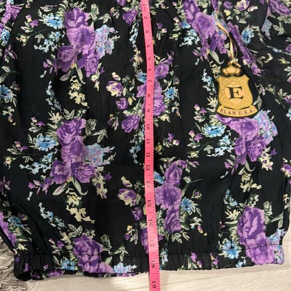 ELAN USA NWT Floral On/ Off shoulder Top with adjustable upper strap. - Picture 8 of 9